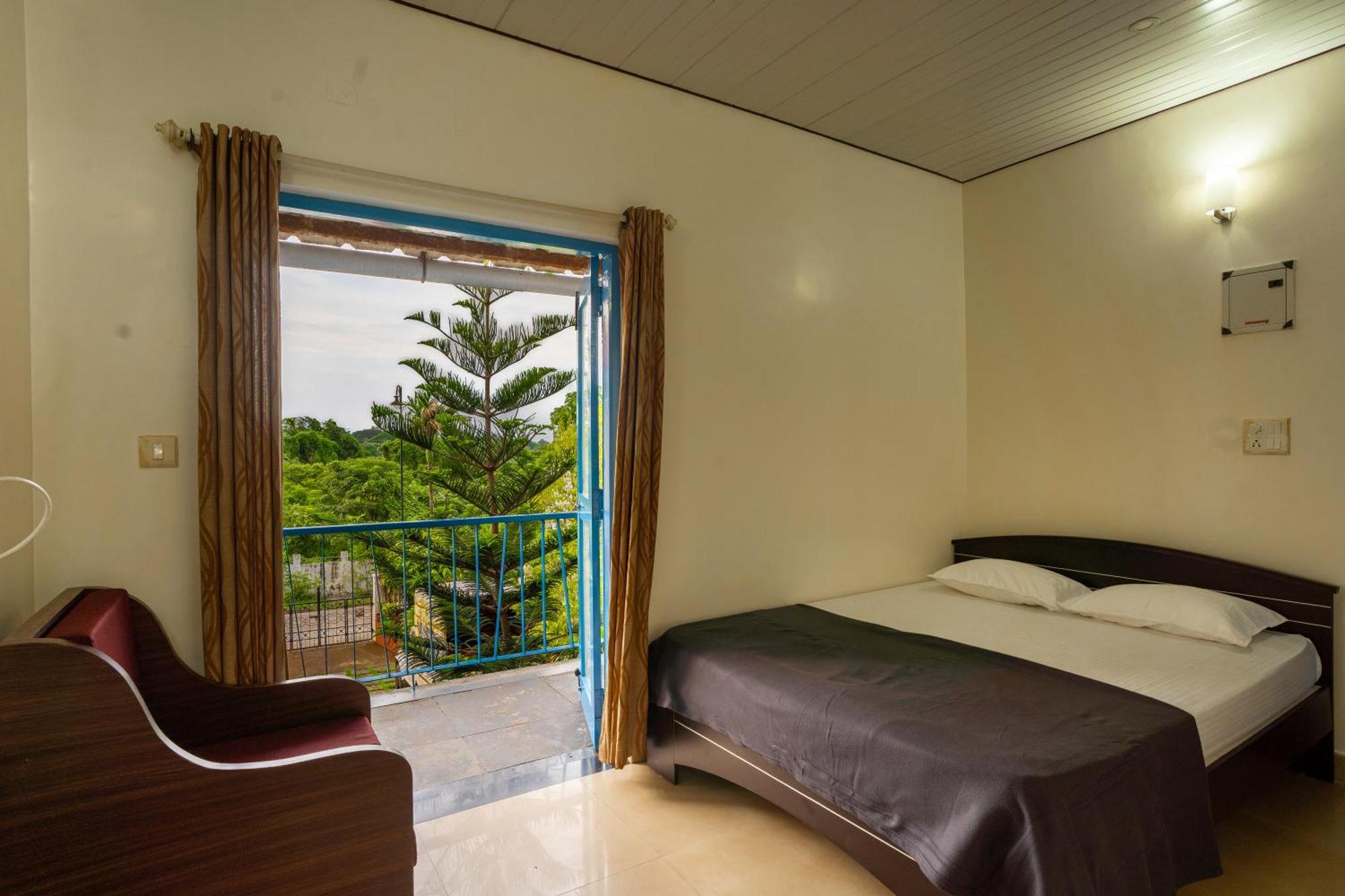 Gomes Pousada Guesthouse Old Goa Bagian luar foto