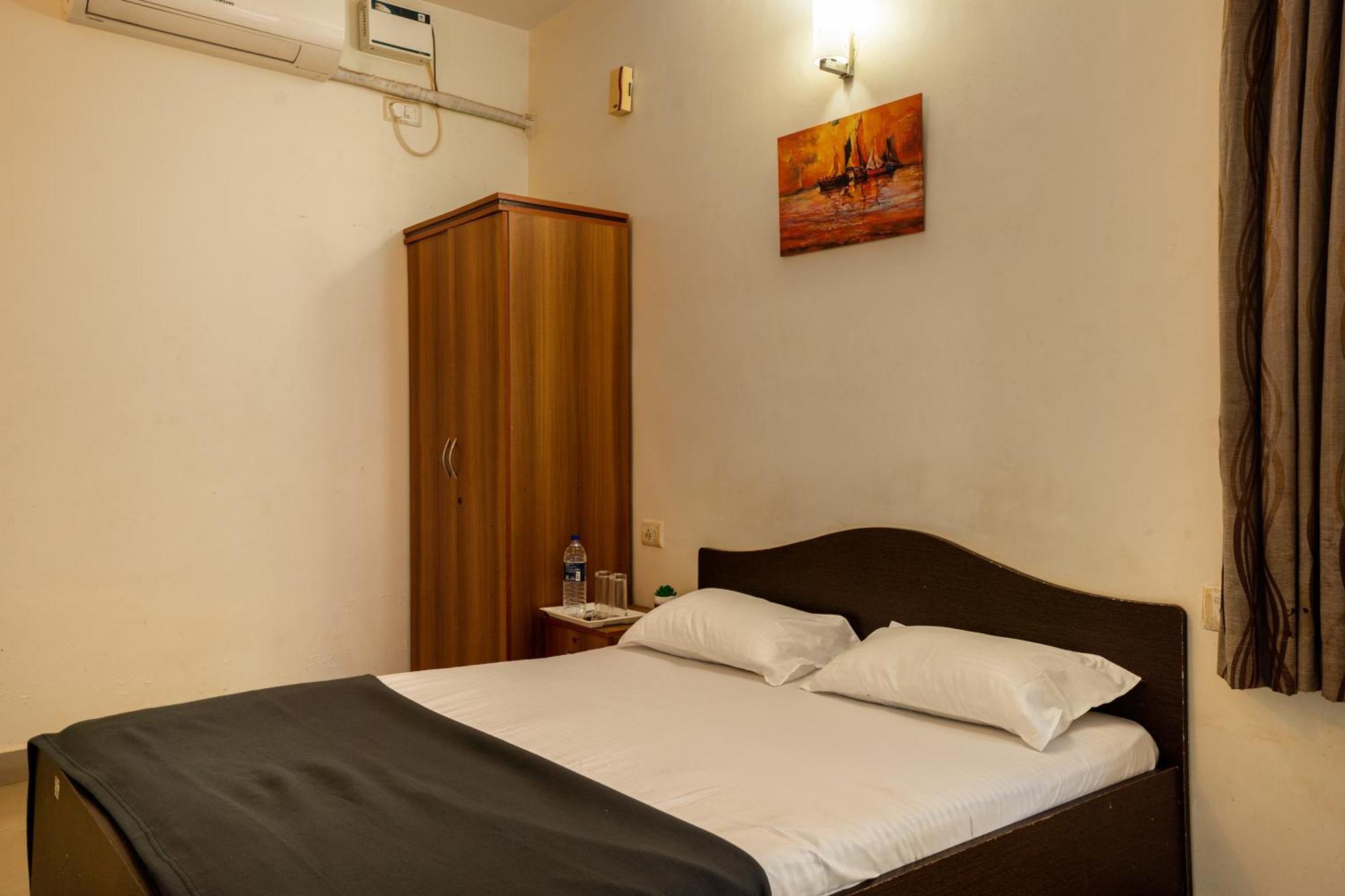 Gomes Pousada Guesthouse Old Goa Bagian luar foto