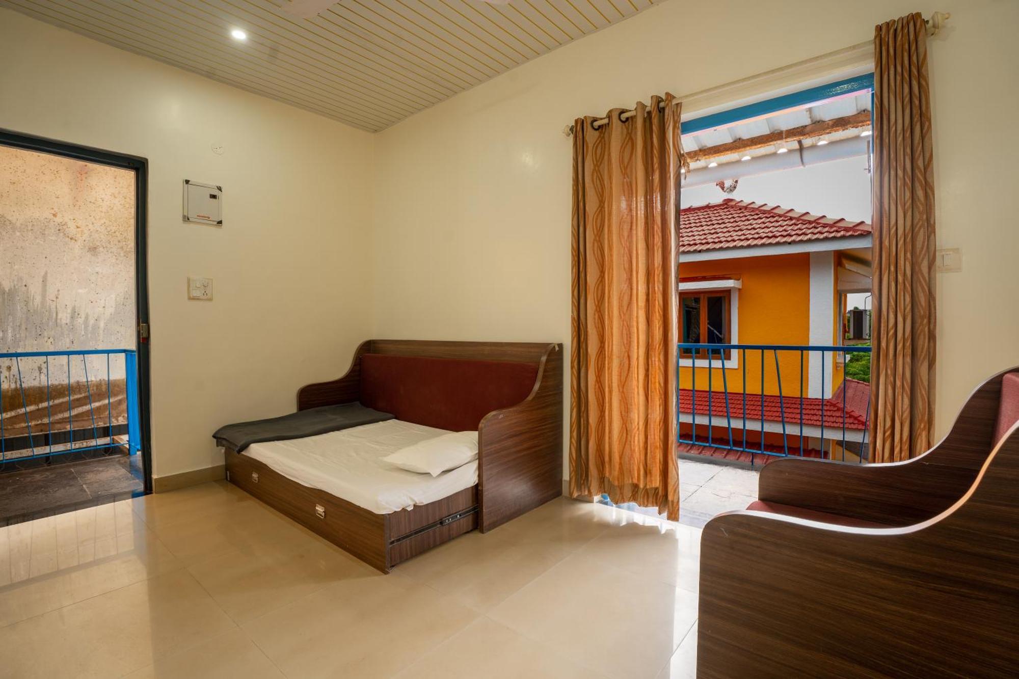 Gomes Pousada Guesthouse Old Goa Bagian luar foto